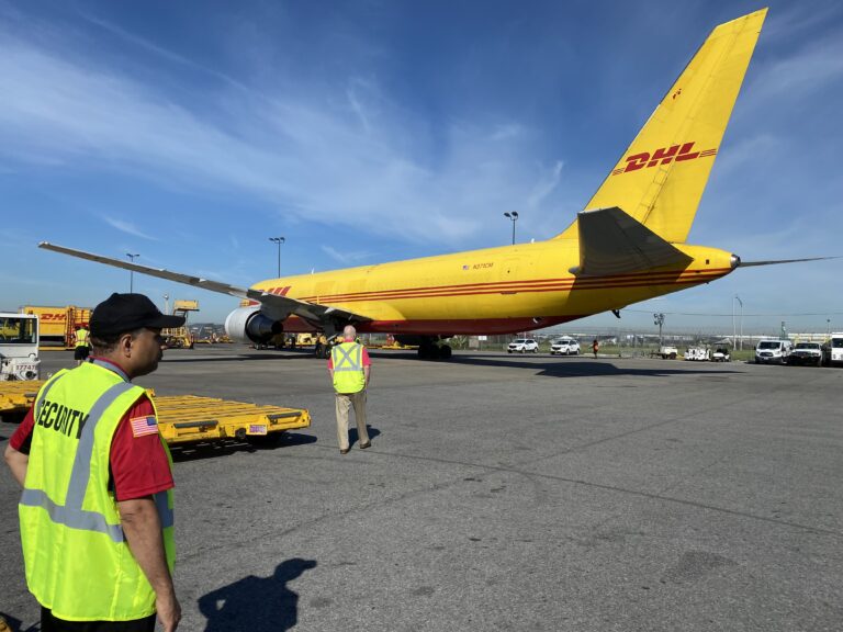 DHL Plane